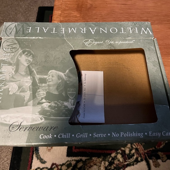 Wilton Armetale Serveware - Picture 6 of 6